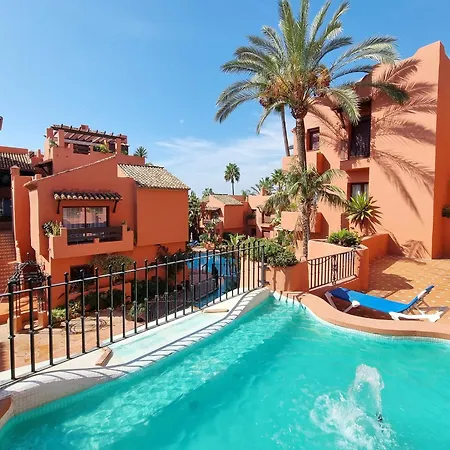 Apartamento Jardines De Don Carlos Marbella