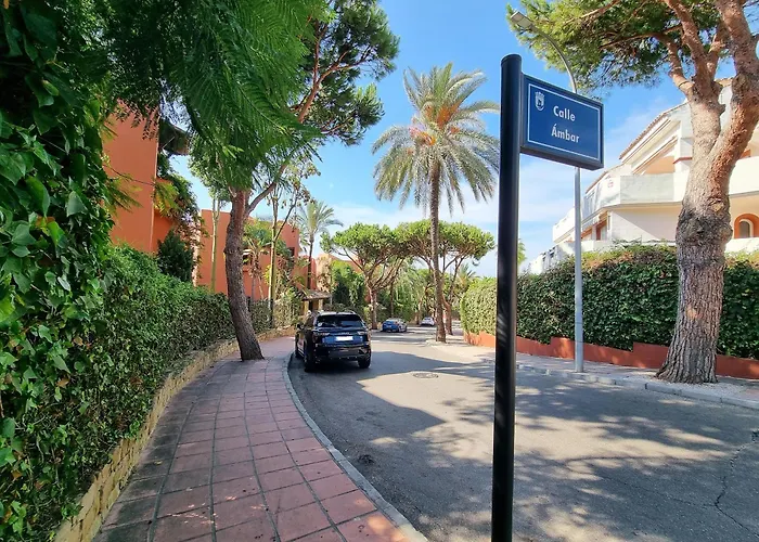 Apartamento Jardines De Don Carlos Marbella