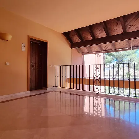 Jardines De Don Carlos Apartment Marbella