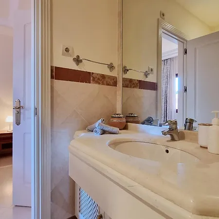 Apartment Jardines De Don Carlos Marbella